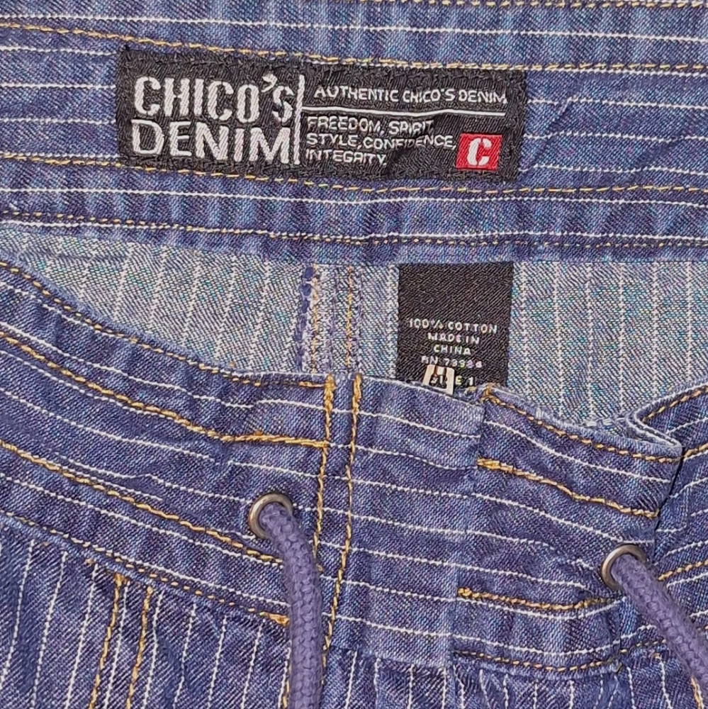 Chico's Railroad pinstripe cotton crop capri Jean's sz 1 8 *A1 - Picture 3 of 7